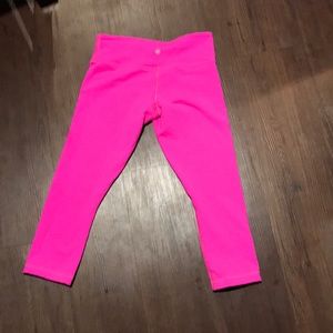 Neon pink lululemon Capri leggings